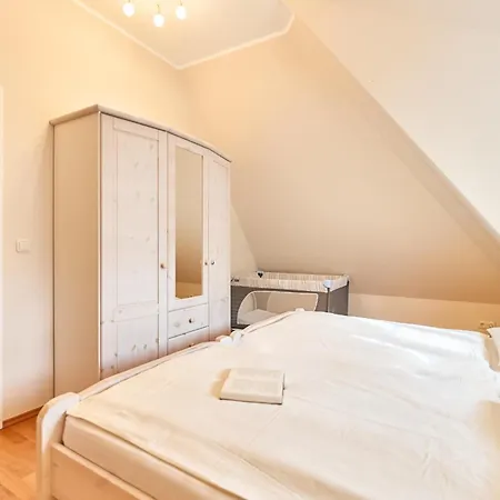 Haus 90, Ginsterweg 13 度假居 *