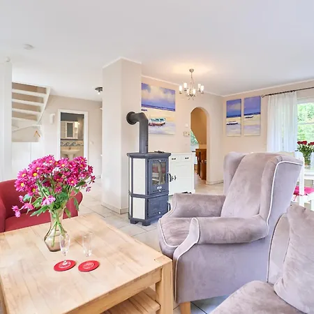 Haus 90, Ginsterweg 13 * Karlshagen