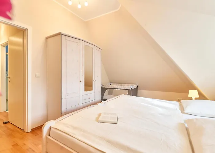 Haus 90, Ginsterweg 13 بيت للعطل *